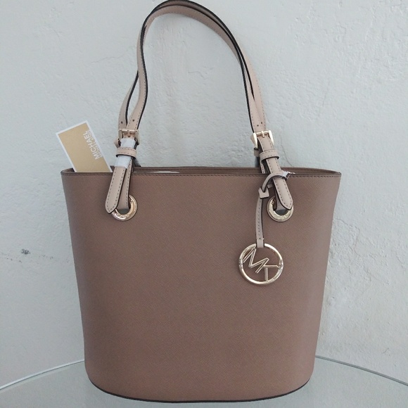 NWT MICHAEL KORS LEATHER JET SET ITEM MEDIUM TOTE - Picture 9 of 13